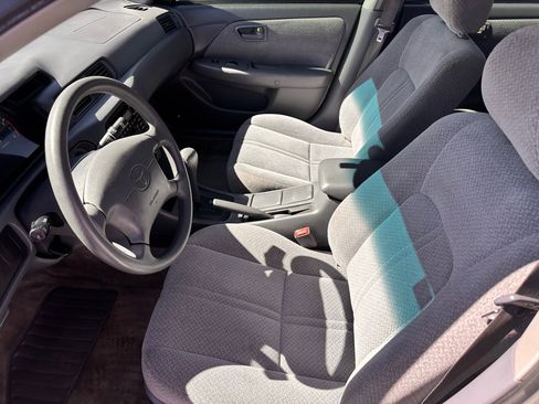 Used 2001 Toyota Camry LE FWD image 5