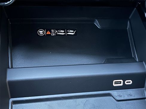 New 2026 Chevrolet Suburban Premier image 30