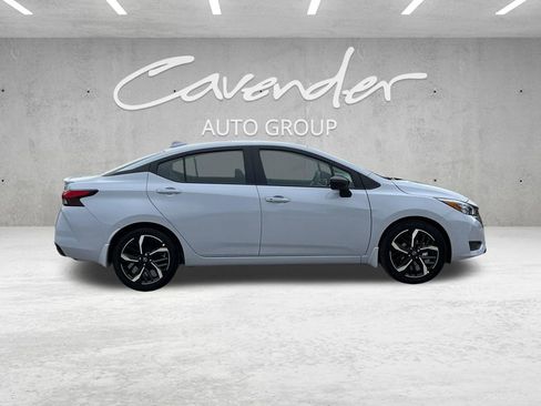 New 2025 Nissan Versa SR image 17