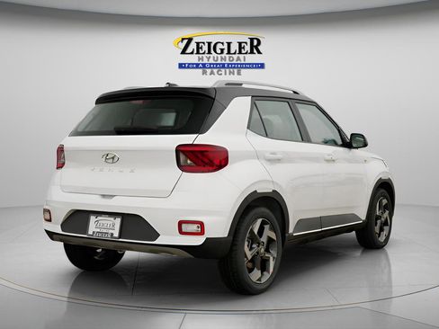 New 2026 Hyundai Venue SEL FWD image 8