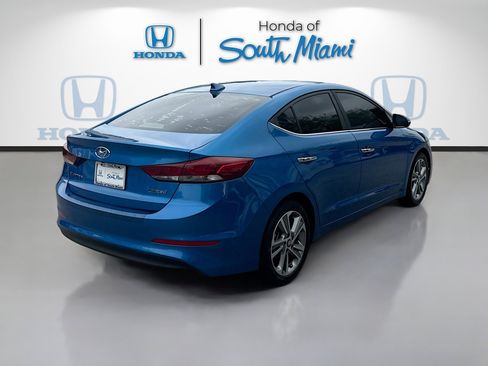 Used 2017 Hyundai Elantra Limited image 7