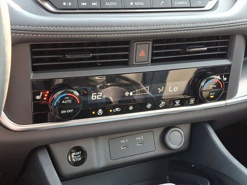 Used 2026 Nissan Rogue Dark Armor AWD/4WD image 18