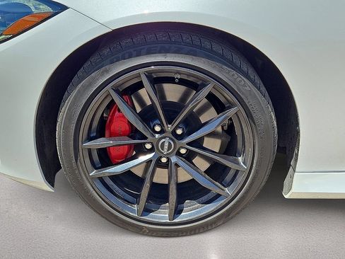 Used 2024 Nissan Z Performance w/ Floor Mat Package RWD image 11