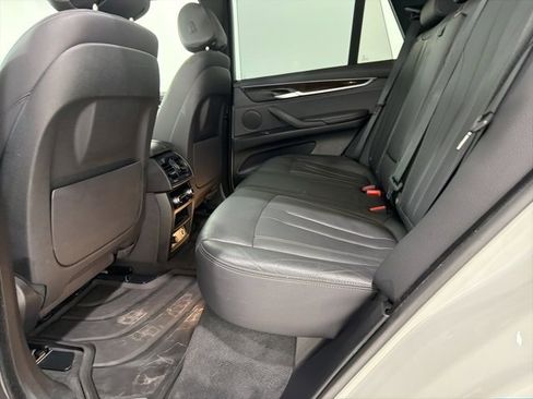 Used 2017 BMW X5 xDrive35d image 17
