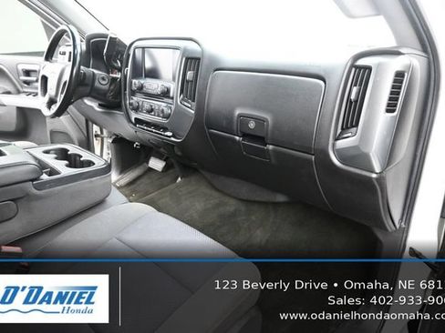 Used 2017 Chevrolet Silverado 1500 LT w/ All Star Edition AWD/4WD image 40