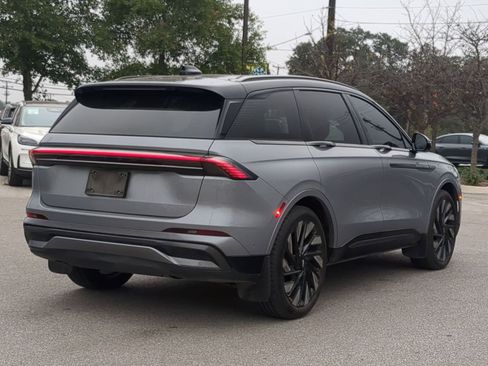 Used 2024 Lincoln Nautilus Reserve w/ Equipment Group 202A image 3