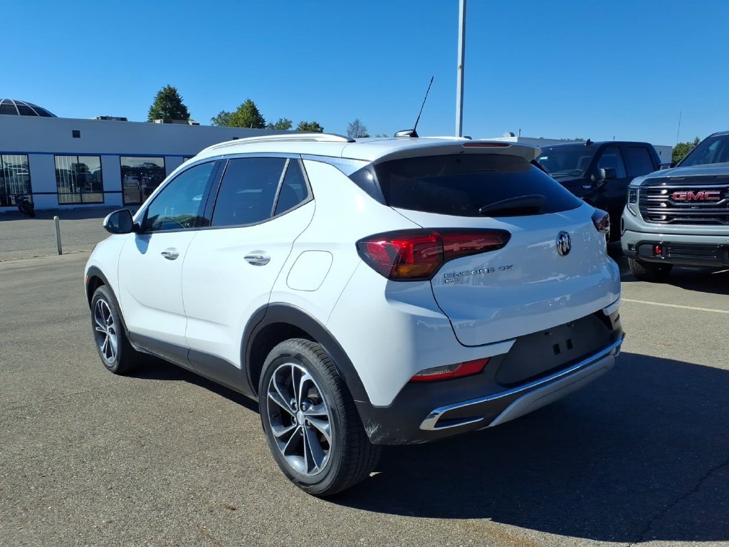 Used 2020 Buick Encore GX Essence AWD/4WD image 7