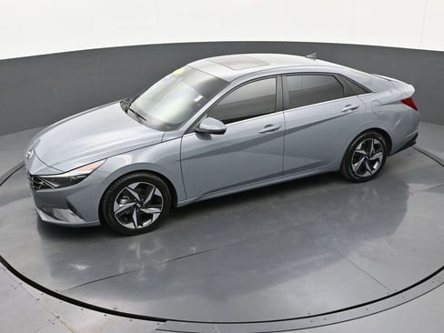Certified 2021 Hyundai Elantra Limited image 37