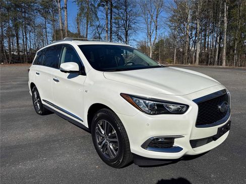 Used 2017 INFINITI QX60 AWD w/ Premium Plus Package image 3