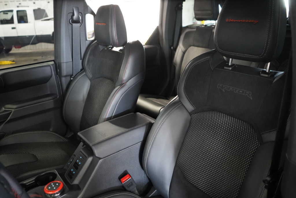 New 2026 Ford Bronco Raptor w/ Interior Carbon Fiber Pack AWD/4WD image 25
