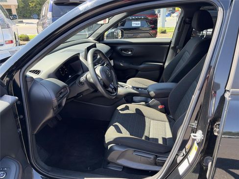 Used 2024 Honda HR-V Sport image 6