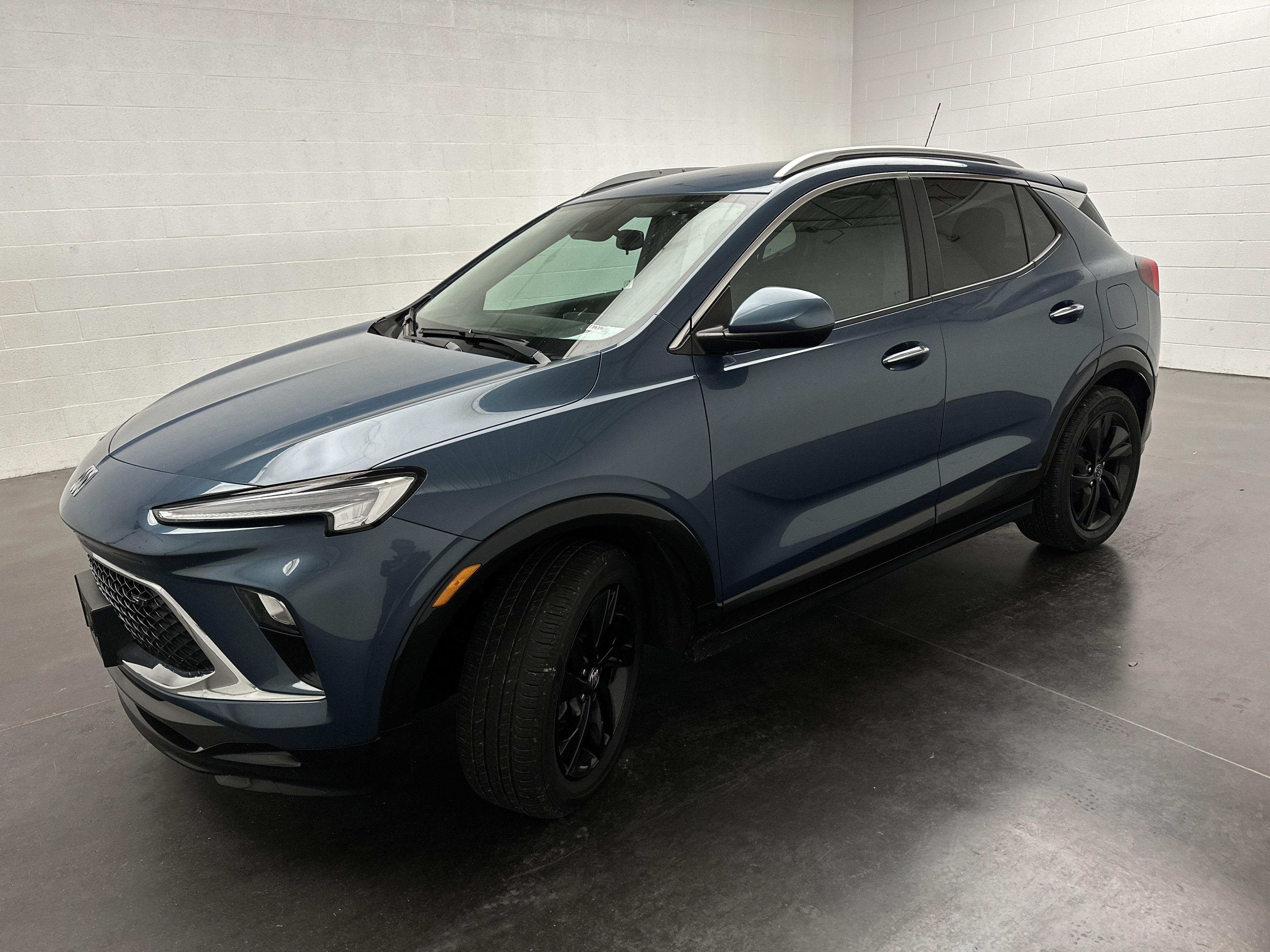 Used 2024 Buick Encore GX Sport Touring w/ Comfort Package FWD image 4