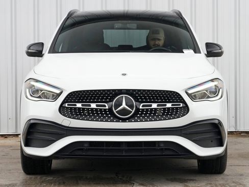 Used 2022 Mercedes-Benz GLA 250 GLA 250 w/ Premium, AMG Line & image 6