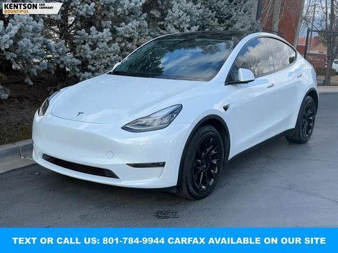 Used 2023 Tesla Model Y Long Range image 3
