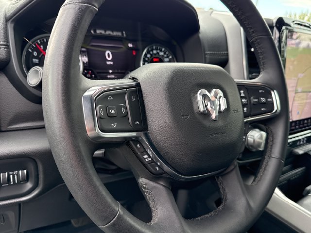 Used 2025 RAM 1500 Laramie AWD/4WD image 15