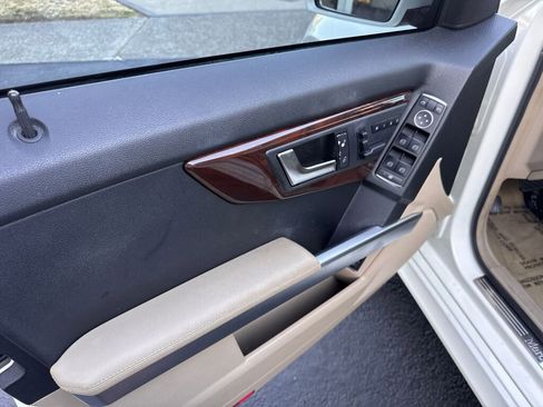 Used 2012 Mercedes-Benz GLK 350 2WD image 12