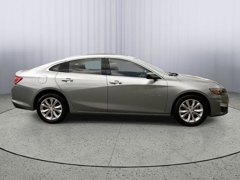 Used 2023 Chevrolet Malibu LT FWD image 23