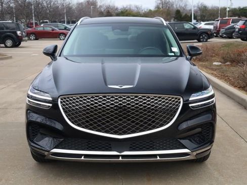 Used 2025 Genesis GV70 2.5T image 3