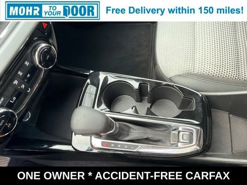 Used 2025 Chevrolet Trax LT FWD image 23