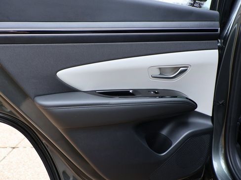 Used 2022 Hyundai Tucson SEL image 18