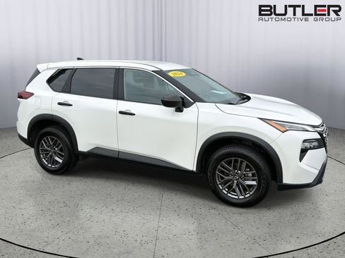 Used 2024 Nissan Rogue S FWD image 7