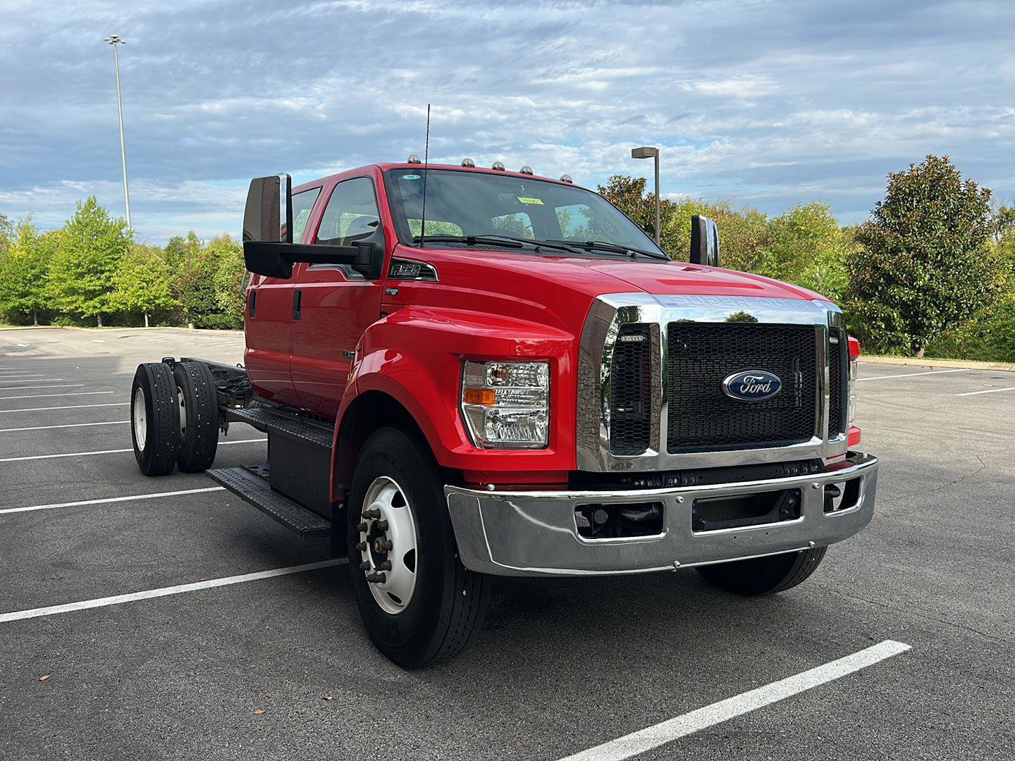 Used 2025 Ford F650 2WD Crew Cab Super Duty image 7