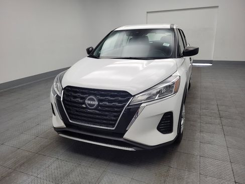 Used 2024 Nissan Kicks S FWD image 15