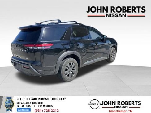Used 2023 Nissan Pathfinder SV FWD image 16