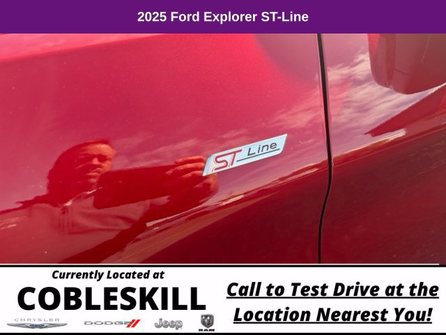 Used 2025 Ford Explorer ST-Line AWD/4WD image 9