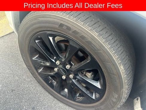 Used 2019 Jeep Grand Cherokee Altitude AWD/4WD image 8