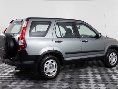 Used 2005 Honda CR-V LX image 8