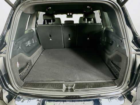 Used 2024 Mercedes-Benz GLB 250 image 28