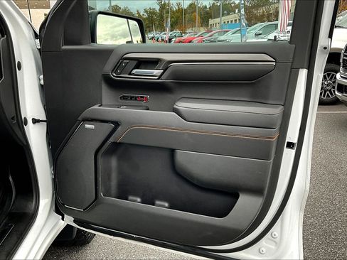 Certified 2022 GMC Sierra 1500 AT4 w/ AT4 Premium Package image 20