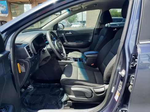 Used 2019 Kia Sportage LX AWD/4WD image 6