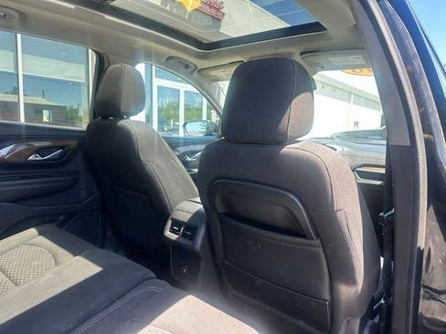 Used 2018 GMC Terrain SLE w/ Driver Convenience Package FWD image 10
