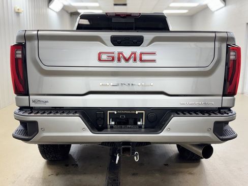 Used 2025 GMC Sierra 3500 Denali w/ Denali Reserve Package image 7