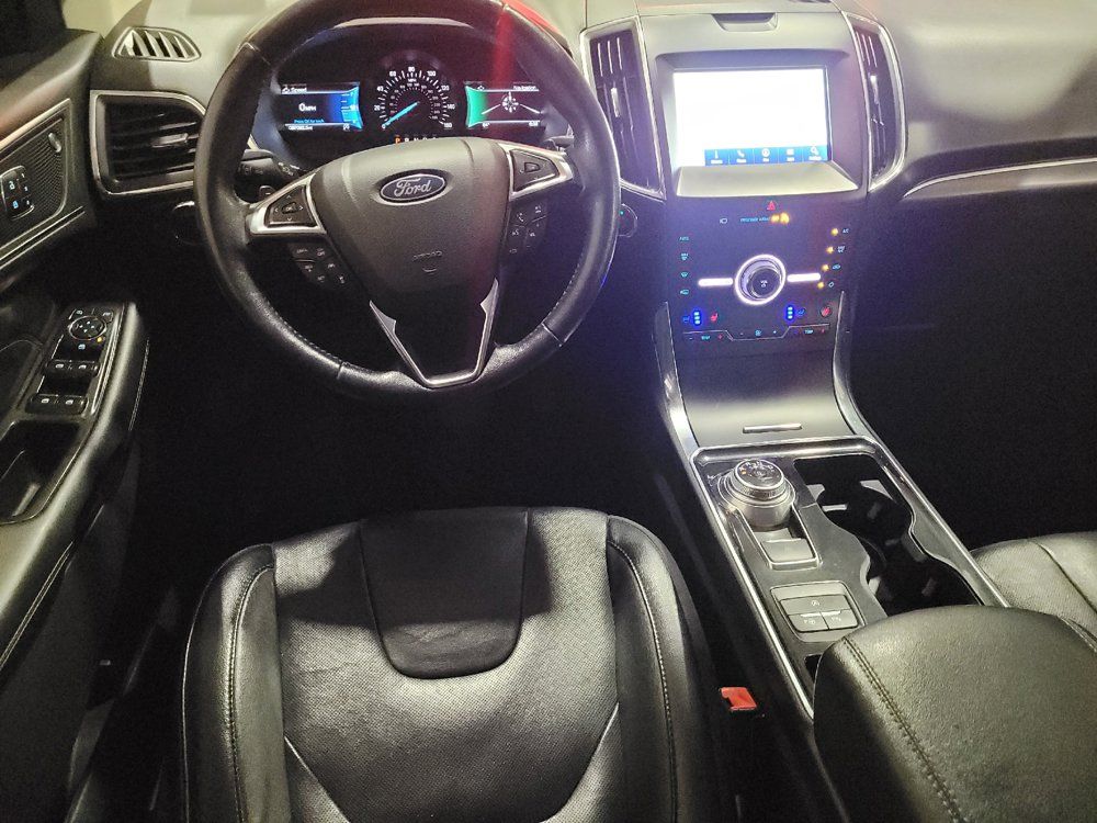 Used 2020 Ford Edge Titanium w/ Equipment Group 301A AWD/4WD image 22