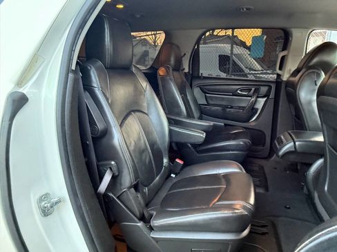 Used 2015 GMC Acadia SLT image 12