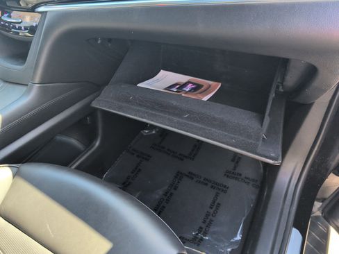 Used 2020 Cadillac XT6 Premium Luxury w/ Platinum Package image 35