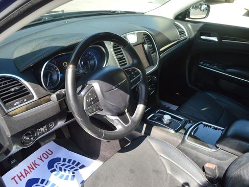 Used 2017 Chrysler 300 C AWD/4WD image 16
