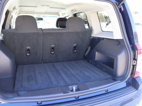 Used 2016 Jeep Patriot Latitude image 13