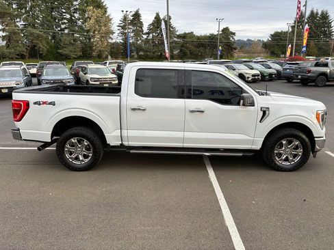 Used 2021 Ford F150 XLT w/ Equipment Group 302A High image 9
