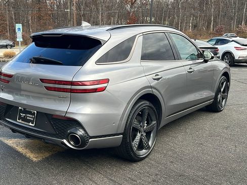 Used 2022 Genesis GV70 2.5T w/ Sport Prestige Package image 5