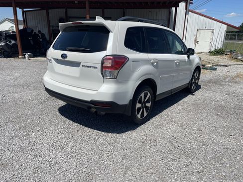 Used 2018 Subaru Forester 2.5i Limited AWD/4WD image 6