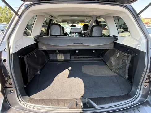 Used 2018 Subaru Forester 2.5i Premium AWD/4WD image 6