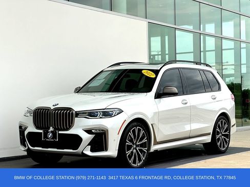 Used 2022 BMW X7 M50i w/ Cold Weather Package AWD/4WD image 9