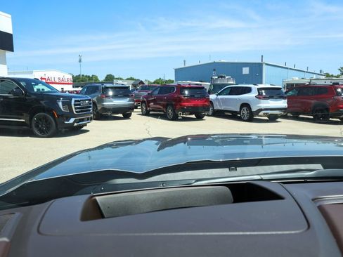 New 2026 GMC Sierra 1500 Denali w/ Technology Package AWD/4WD image 22