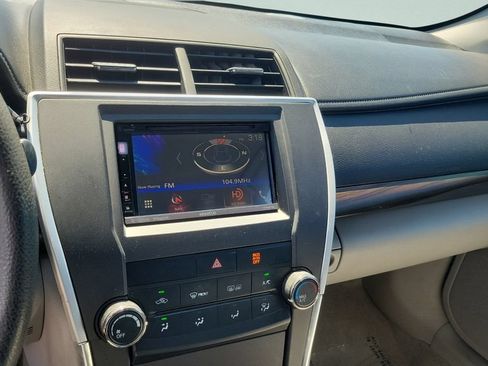 Used 2016 Toyota Camry LE FWD image 23