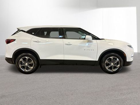 Used 2025 Chevrolet Blazer LT image 33