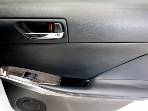 Used 2014 Lexus IS 250 RWD image 23